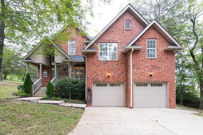 beautiful lot, lots of trees