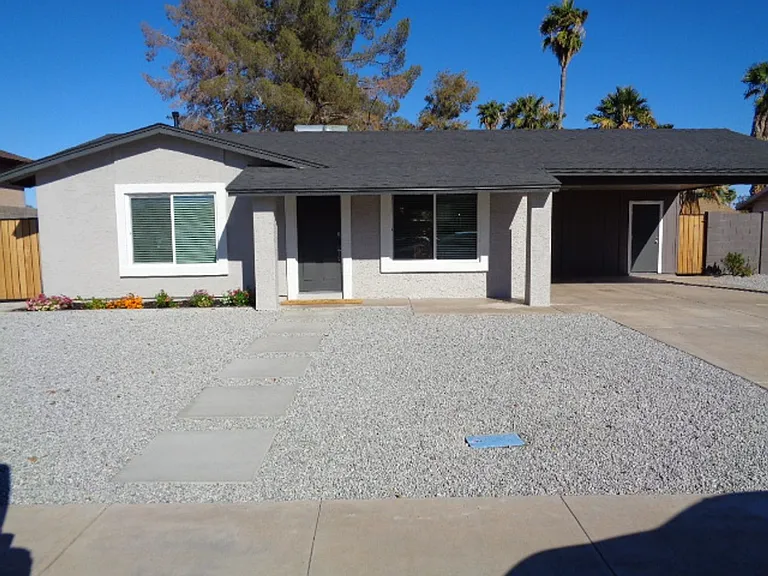 1846 W Portobello Ave — Photo 1