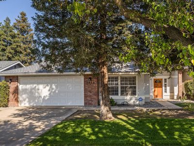 1236 S Parkwood Street, Visalia, CA, 93277