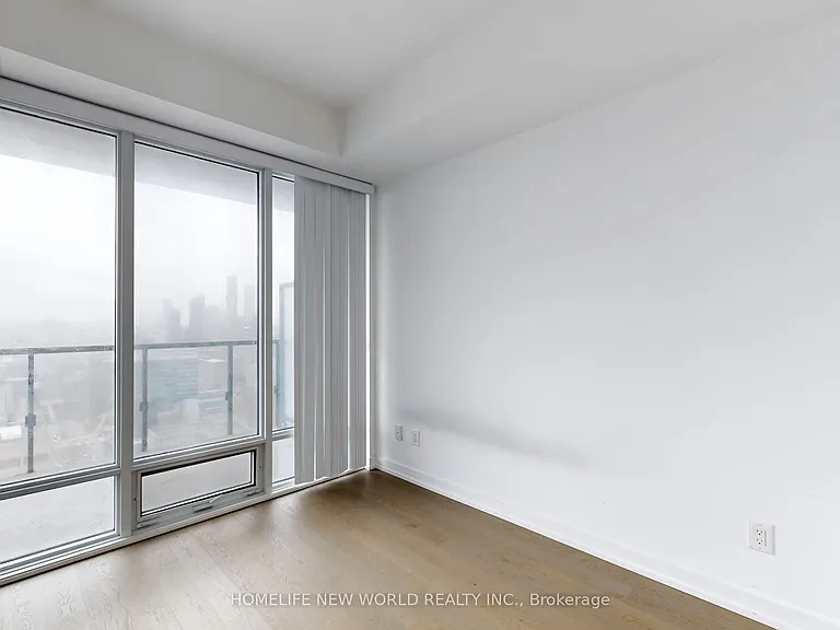 488 University Ave #4501 — Photo 17