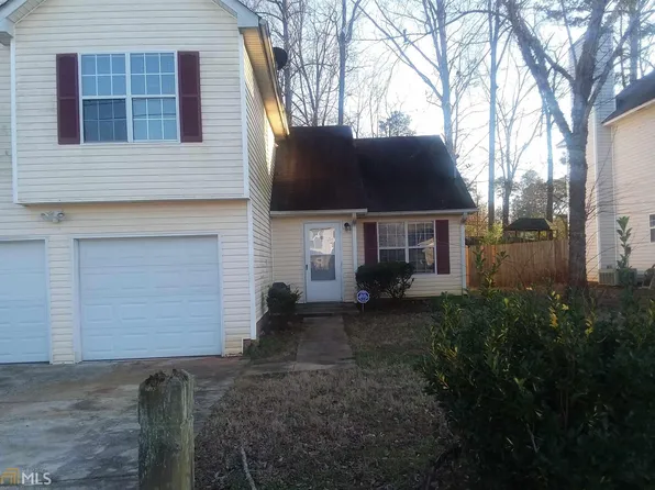 4381 Ward Bluff Ct, Ellenwood, GA 30294