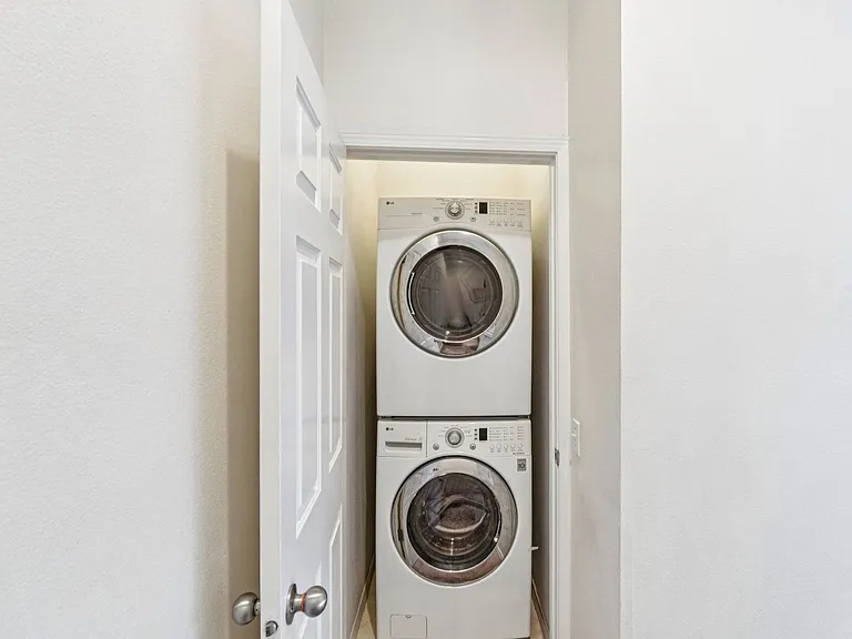 16219 Northup Way #C201 — Photo 35