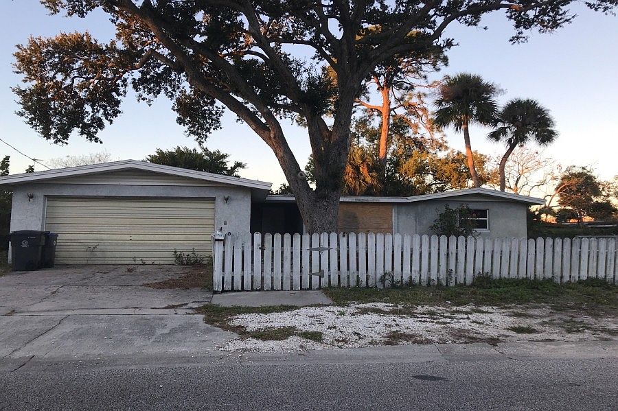 1st image of 220 Alhambra St