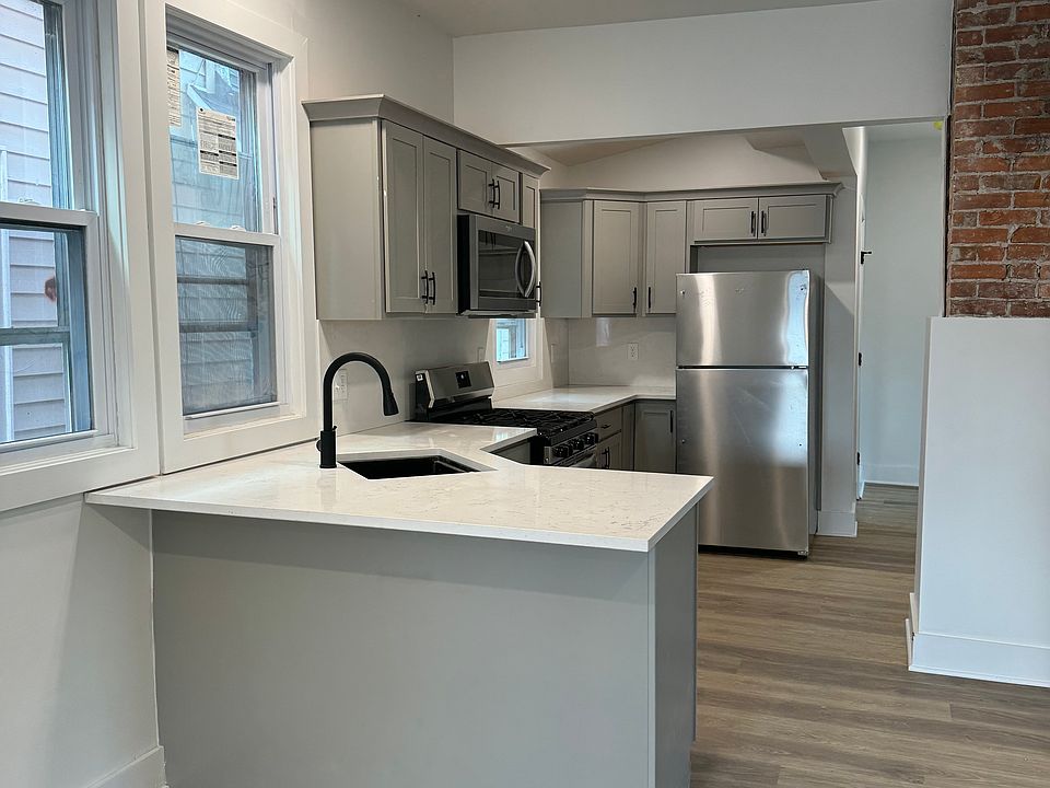 1st image of 306 Maryland St #1