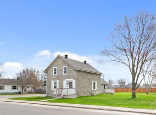 297 Park St E, Prescott, ON K0E 1T0