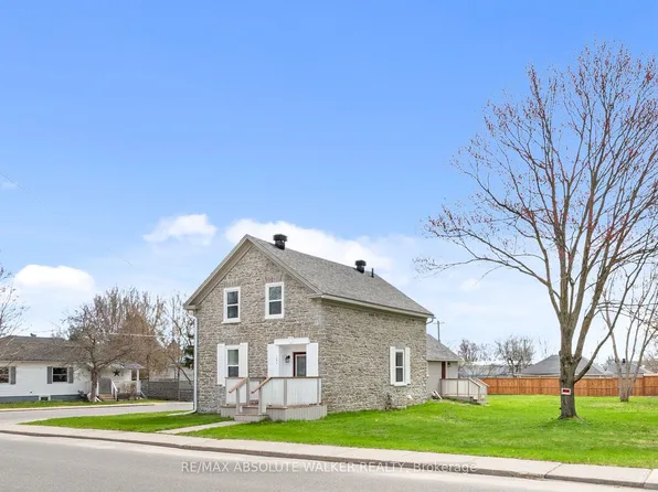 297 Park St E, Prescott, ON K0E 1T0