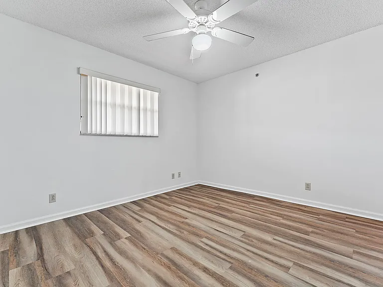 700 Uno Lago Dr #404 — Photo 26