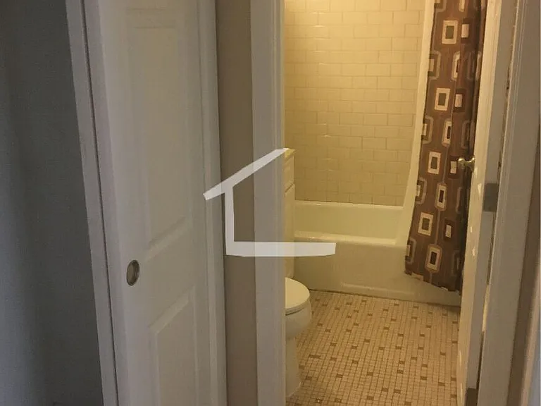 360 Market St #2B — Photo 5