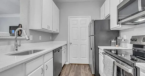 Marina Pointe Photo 1