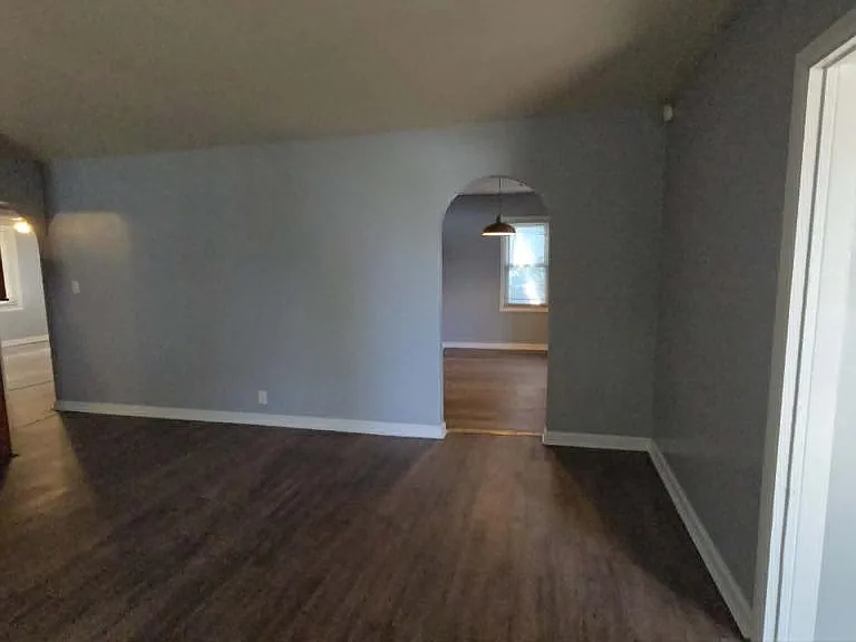 236 E Oklahoma St — Photo 2