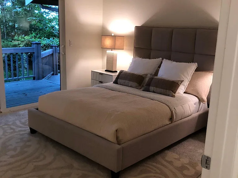 W Mercer Way — Photo 15
