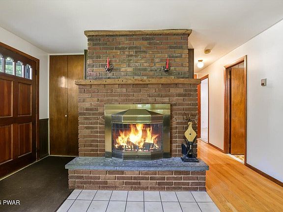 5th image of 125 N Forrest Dr