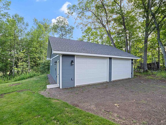 2nd image of 3959 Peyton Ln