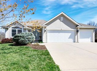 19711 NE 197th Pl, Smithville, MO 64089
