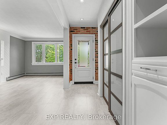 5th image of 156 Park Row S