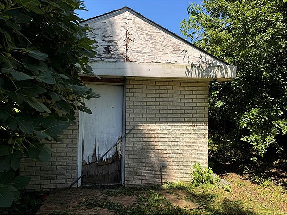 5th image of 7818 Lafourche St