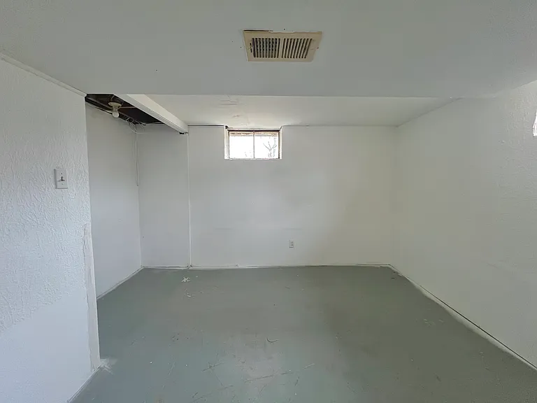 1201 Baron Ave — Photo 20