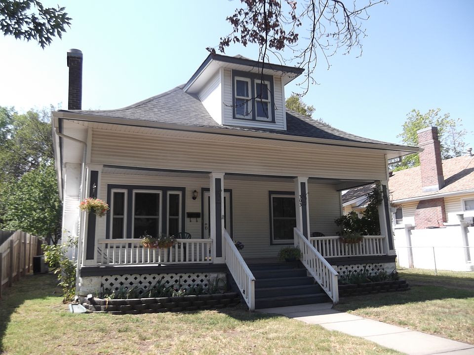303 E 11th