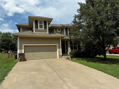 212 W Cottonwood Dr, Raymore, MO, 64083