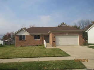 3920 Harriet St, Inkster, MI 48141