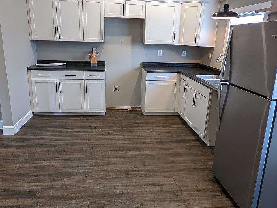 1st image of 506 John St