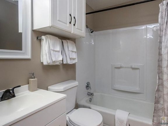 5th image of 834 Avenue C #834