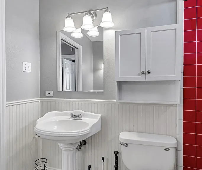 1710 N Weatherford St — Photo 30