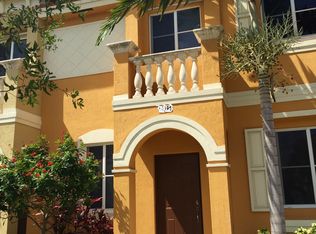 8915 SW 18th St, Hollywood, FL 33025