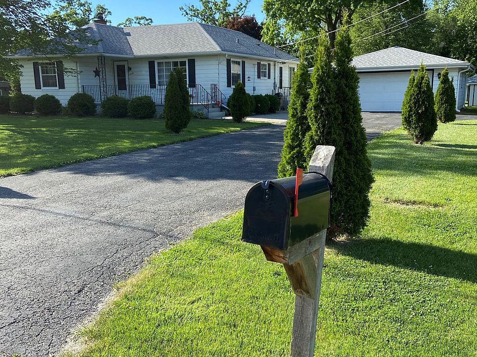 1st image of 3990 Grandville Ave