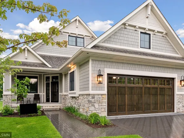 1210 Greenway Pass, Golden Valley, MN 55427