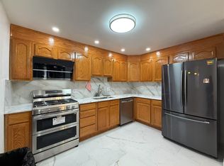 1421 N 13th St, Philadelphia, PA 19122