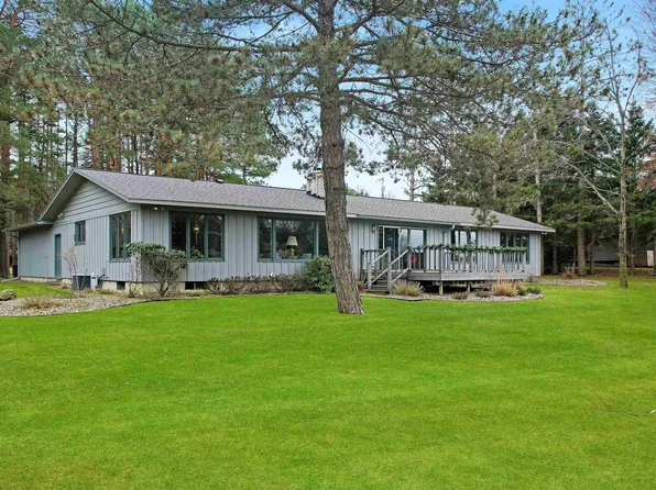 N433 River Dr, Menominee, MI 49858
