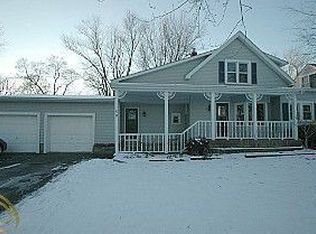 59 Linabury Ave, Waterford, MI 48328