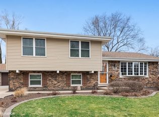 9820 Avenida Del Norte St, Orland Park, IL 60462