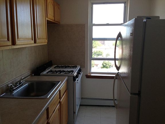 5th image of 8446 127th St
