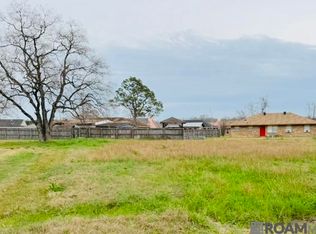 6868 Oak Glen Dr, Baton Rouge, LA 70812