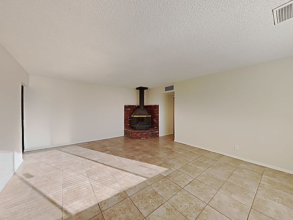 3rd image of 13641 N 31st Dr