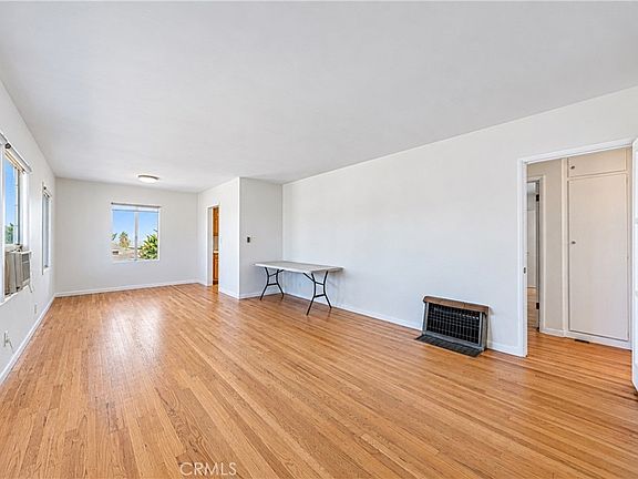 3rd image of 2132 Hendricks Ave