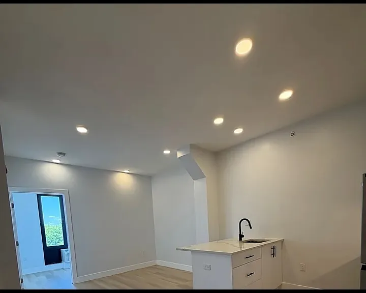 317 Forrest St #6 — Photo 1