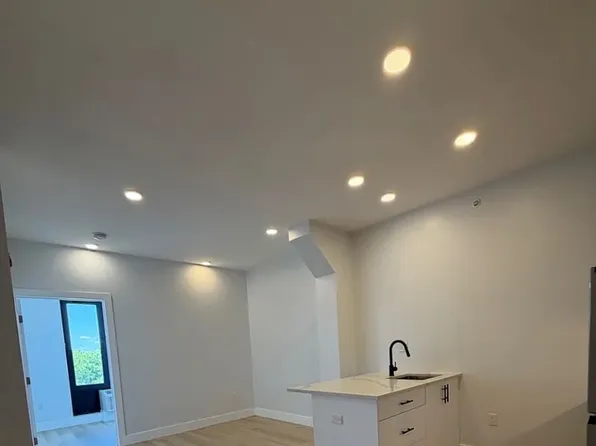 317 Forrest St #6, Jersey City, NJ 07304
