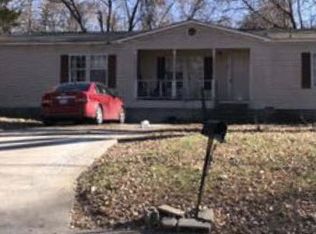 131 Saint Clair Dr, Fairview Heights, IL 62208