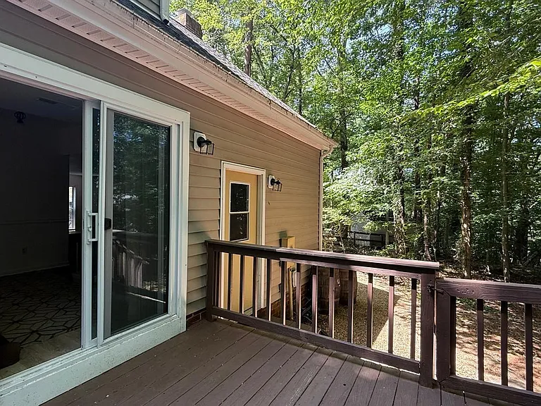 3190 Saddlebrook Ln — Photo 14
