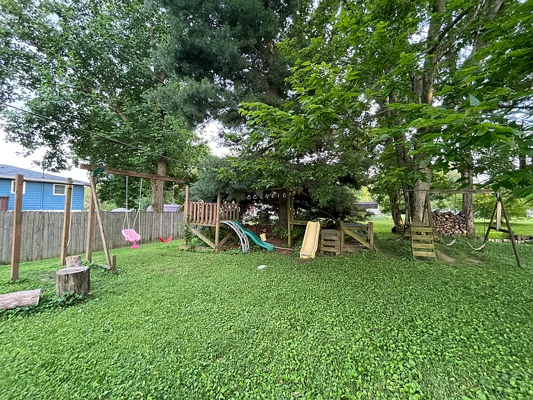 3805 S Valmore Ave — Photo 31