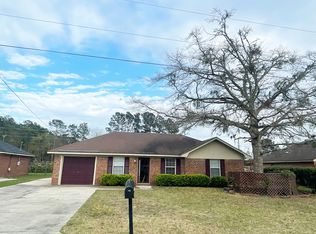 1649 Latham Ct, Hinesville, GA 31313
