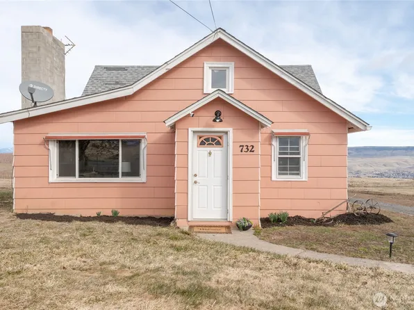 732 Edgemont Drive, Wenatchee, WA 98801