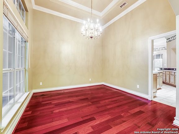 3rd image of 29742 Fairway Vista Dr