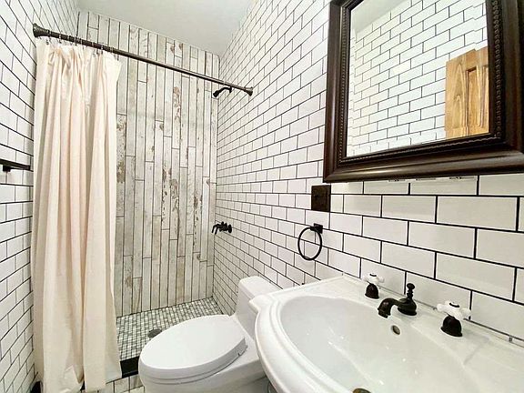 4th image of 80 New York Ave APT 5