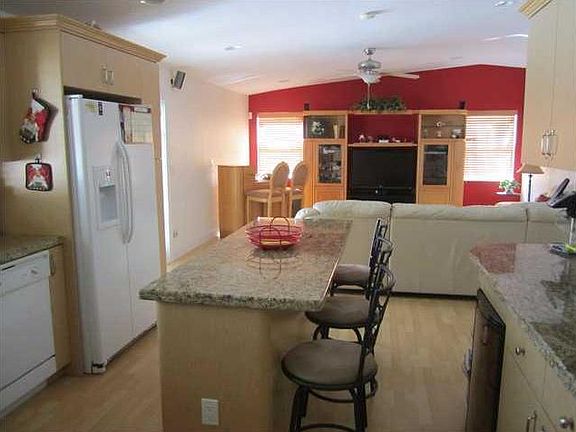 5th image of 5928 SW 114th Ave