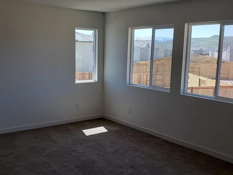1500 Granary Park Ave — Photo 11