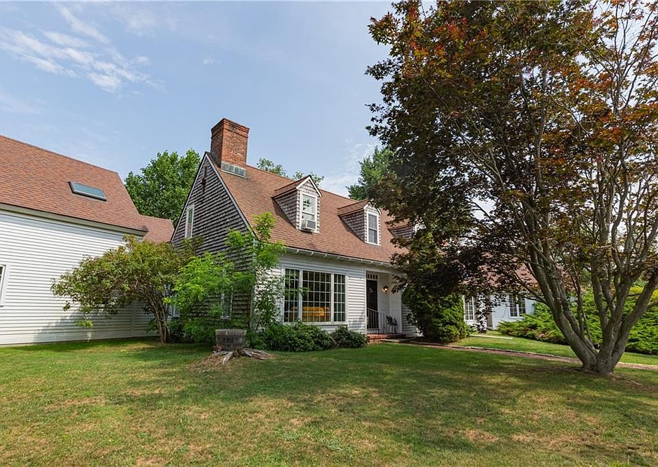 8 Howland Ave, Middletown, RI 02842 Zillow